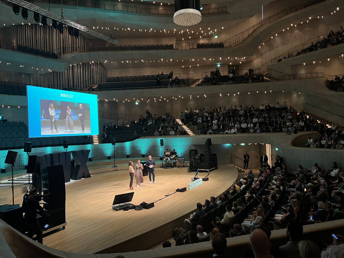 HalloArbeit's tweet photo. Heute ist es endlich soweit 🙌🏼 Auf einen spannenden Tag. @newwork #nwx22 https://t.co/cSPSkTsWAf