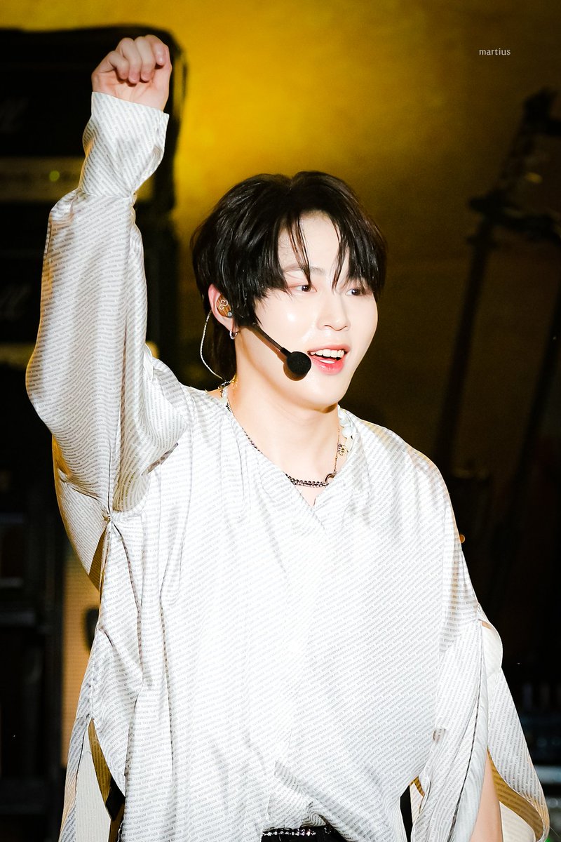 martius0322's tweet photo. 220604 BPM Festival
하성운 좋아하는 사람 손~~✋🏻
하늘 좋아하는 사람 손~~✋🏻
@gooreumseng
#하성운 #HASUNGWOON
#河成雲 #ハソンウン
#BPMF #BPMFestival https://t.co/VXZRj5OxaY
