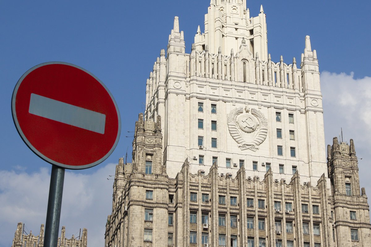 DarthPutinKGB tweet picture