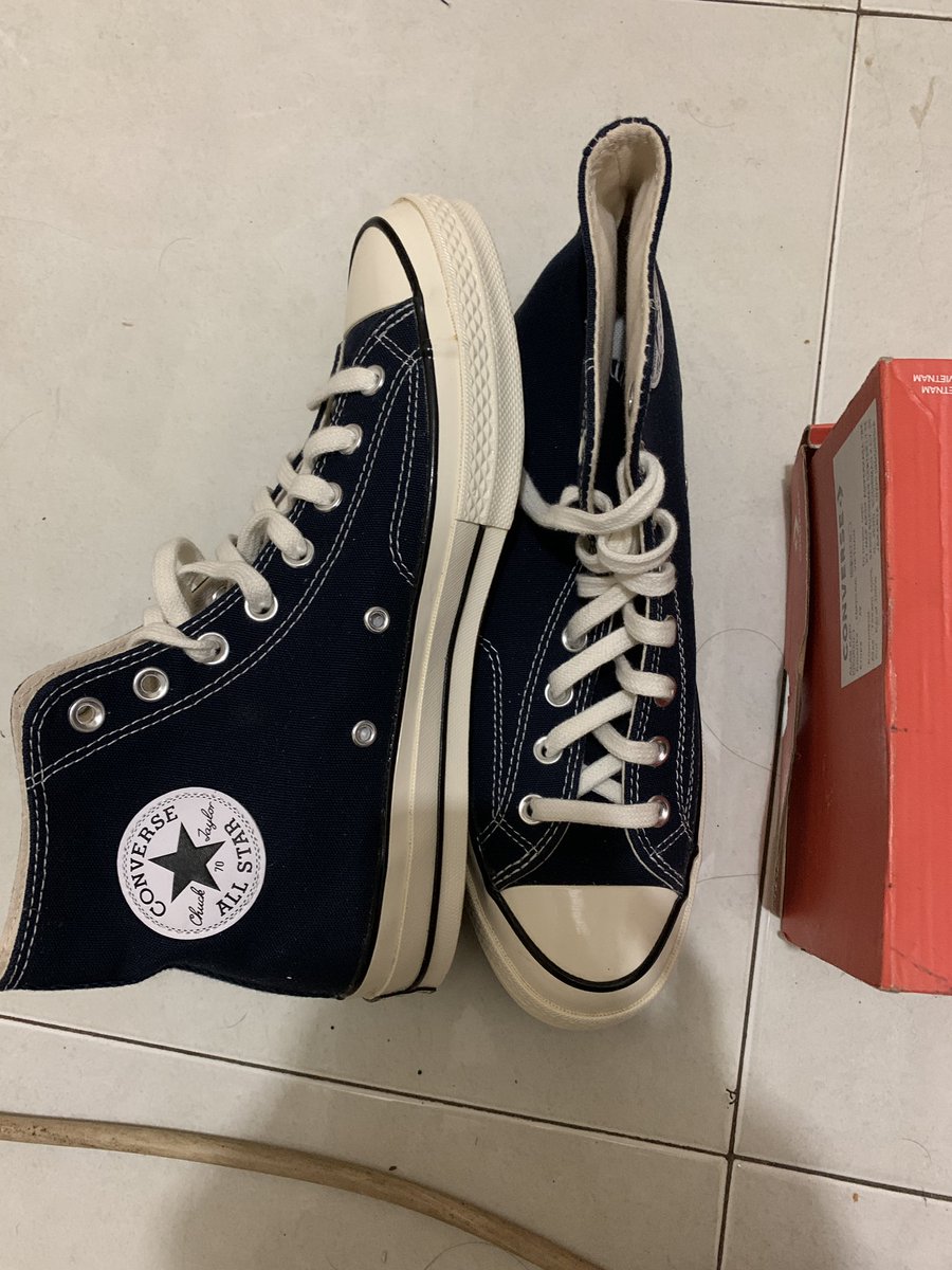 dilan125cc's tweet photo. Jane ke anu. Tapi yo pie meneh nah rung payu 🥲 
500 free ongkir 480k ongkir pembeli. 

New With Box size 42 27cm. 

Siji e yoh iki dari pada mung dipajang 🙏

@UGDforPSS1976 #ugdforpss https://t.co/POZQzYPtAj