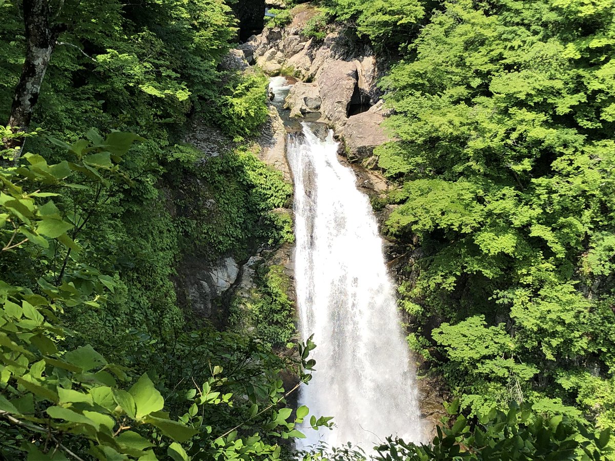 sendaishadow's tweet photo. 足元が増えた(笑)ユタカにふやされた(笑)
初めての秋保大滝　晴れた休日は神社まわりですね^_^ https://t.co/tapEWH6dcr