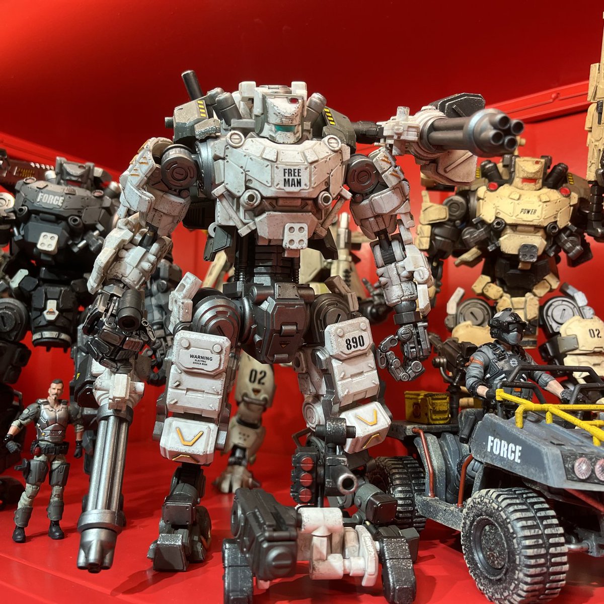 Kikastore2's tweet photo. wow😎
Who doesn't want to own a toy store～
kikastore offline store - cool industrial style🤖
#mech #iron #joytoy #Warhammer40k #steel #photo #gift #shop #kikastore #52toys #cool #store #industrial https://t.co/AcgJp1NVyp