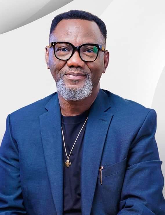 rev_yinkayusuf's tweet photo. WE ARE READY.
I am ready to be a polling agent 2023 for Peter Obi to bring about the Obituary of wicked political parties in Nigeria. 

We will only use delegates that can’t be bought with money for the 2023 presidential election. #PeterObi2023
#PeterObi4President
#Nigeria #Ekiti https://t.co/vaqj4bobQt