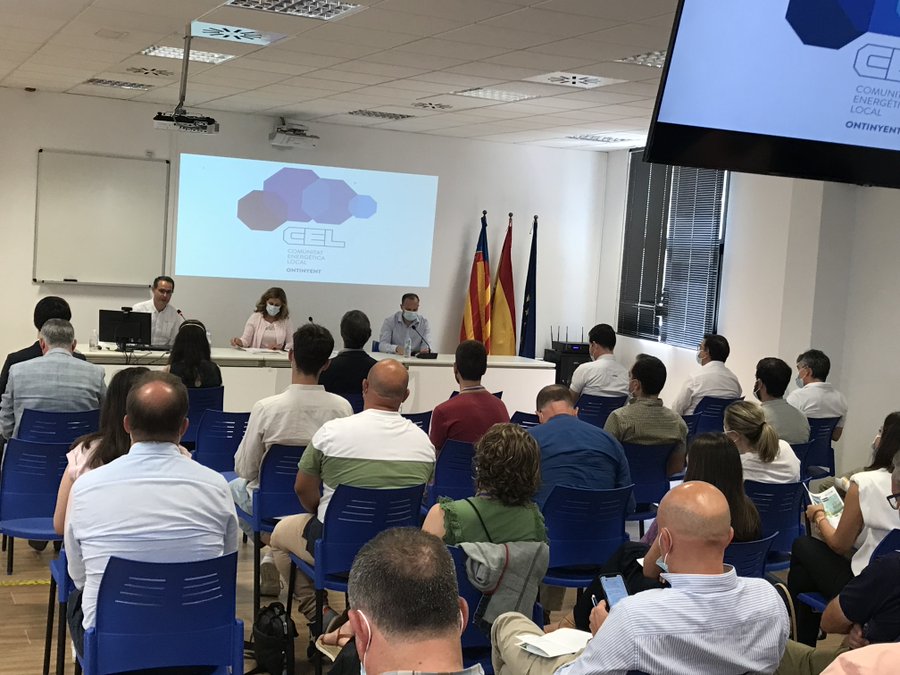 La C. Valenciana es pionera y líder en implantación de #comunidadesenergéticas, gracias a un diverso ecosistema con cooperación público-privada, como quedó patente en jornada 'El instalador ante las Comunidades Energéticas Locales', de <a href="/itenergia/">ITE</a>, en la que hemos participado 🔝🔝