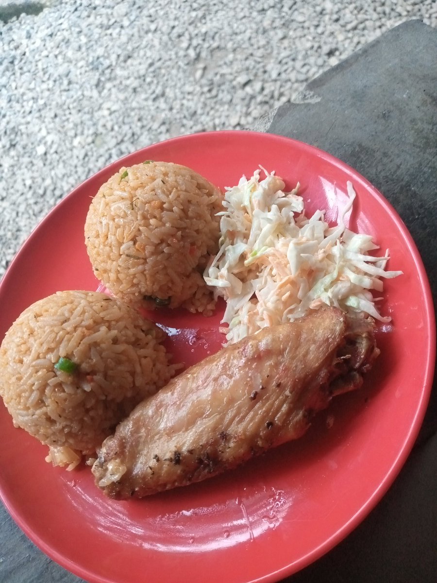 SirJay234's tweet photo. Akoi Grace! Akoi Blessings! Akoi Succes! Blessings follow you... Permit @DBelle1stbistro to ⛽ your tasted Buds this new week. @flakkyolowo @Flakkycakesandp @AkureHowFar @AKURECITY @AkureCityHunter #Alagbaka #Akure #Food #JollofRice https://t.co/u0MbJsKKUf