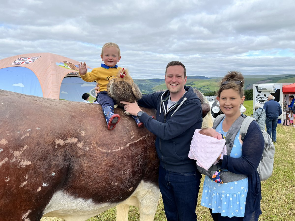Jacob Anthony (@jacob_cwmrisca) on Twitter photo Fantastic <a href="/GlamorganRwas/">Glamorgan RWAS</a> “Stubble to Seed” event yesterday. Great to be able showcase Welsh Farming to the communities of Bridgend & Maesteg 🙌🐴🐮🐑🌾🚜
A big thank you to all the volunteers for making the day a great success 🙌😀
#Glamorgan2023 #Morgannwg2023 #SouthWales Fantastic <a href="/GlamorganRwas/">Glamorgan RWAS</a> “Stubble to Seed” event yesterday. Great to be able showcase Welsh Farming to the communities of Bridgend & Maesteg 🙌🐴🐮🐑🌾🚜
A big thank you to all the volunteers for making the day a great success 🙌😀
#Glamorgan2023 #Morgannwg2023 #SouthWales
