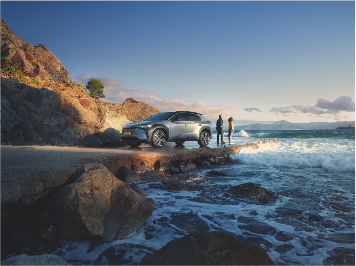 toyotaireland's tweet photo. The bZ4X all-electric crossover combines dynamic SUV design with Toyota’s 25 years’ experience in battery technology.

#Toyota #BuiltForABetterWorld

Find out more: https://t.co/SNJYeemH83 https://t.co/Z8KzEi01G6
