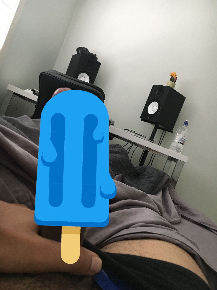 FirstArkelus's tweet image. กินติมมั้ยฮะ 😏