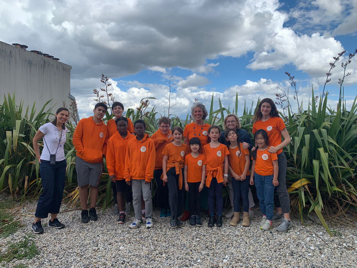 HubSchool21 (@hubschool21) on Twitter photo Merci à @IrynaIN pour nous avoir accueilli au <a href="/lpiparis_/">Learning Planet Institute</a> et pour nous avoir permis d’explorer les lieux et de prolonger notre réflexion pratique autour de la fresque du climat ! Ce centre de recherches interdisciplinaires est une véritable source d’inspiration ! Merci à @IrynaIN pour nous avoir accueilli au <a href="/lpiparis_/">Learning Planet Institute</a> et pour nous avoir permis d’explorer les lieux et de prolonger notre réflexion pratique autour de la fresque du climat ! Ce centre de recherches interdisciplinaires est une véritable source d’inspiration !