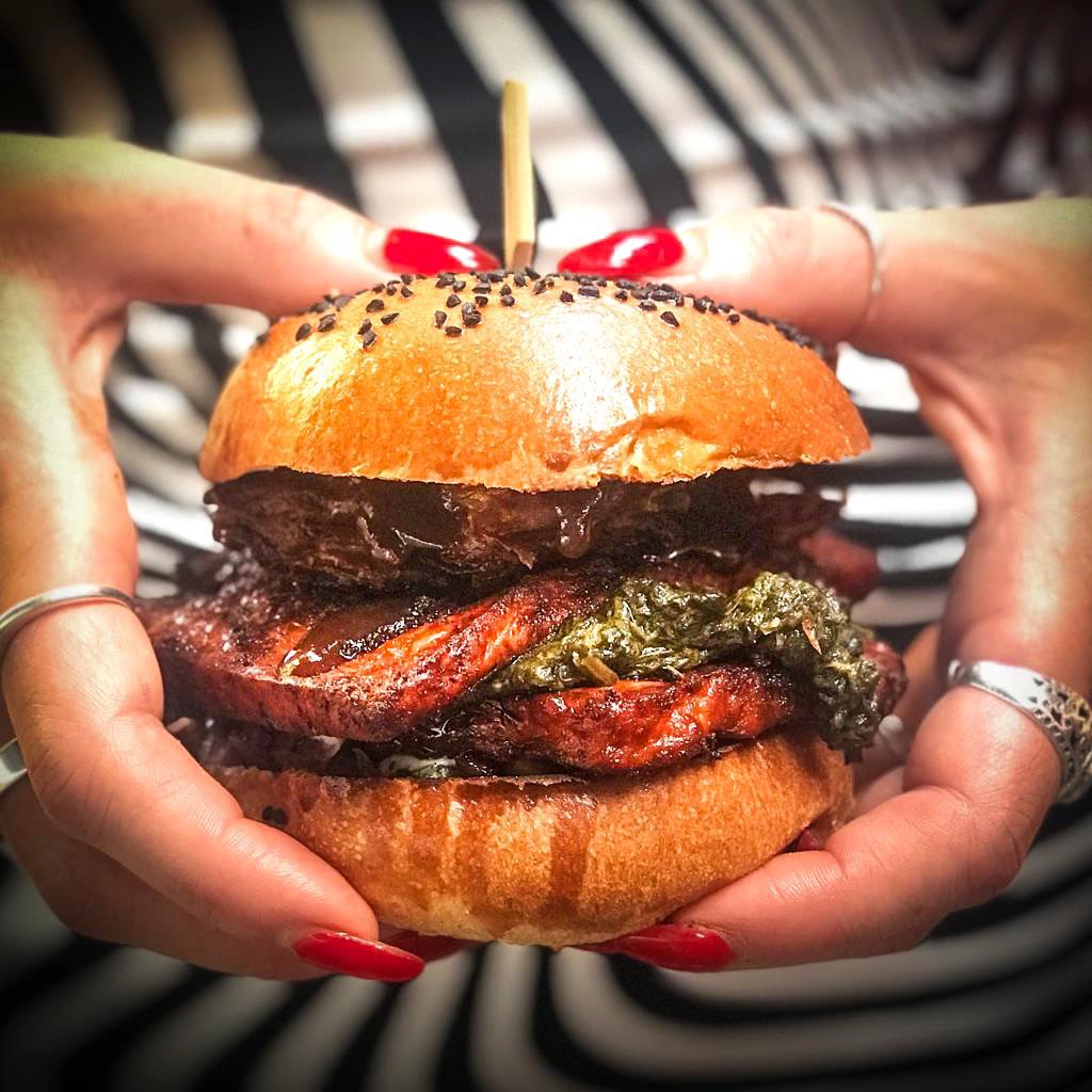 #MeatFreeMonday? No drama when you’ve got a Saag Paneer Indian style Baba G burger to wrap your chops around 😋 Who’s going paneer cheesy today then? 👍🏾