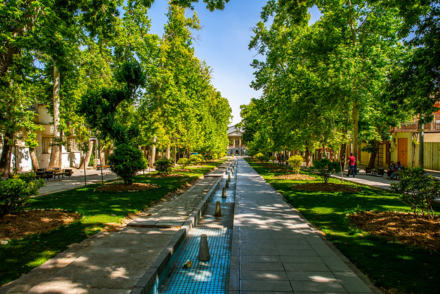 PersiaPhotos's tweet photo. 4x
Cinema Museum, #Tehran-#Iran. #Ferdows (Paradise) Garden was a royal garden that dates back to early 19th-century #Persia.
More photos:
https://t.co/Y0dSjTwHv0 https://t.co/Ut8zaxSEoP
