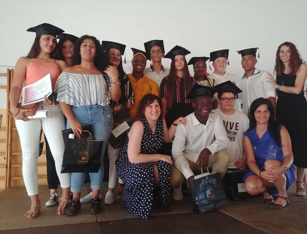 inslaserrasbd's tweet photo. Apunteu la data! 29 de juny, festa de graduació de 4t d'ESO! https://t.co/pvfSfOSSAA https://t.co/2EGd2MXxyT