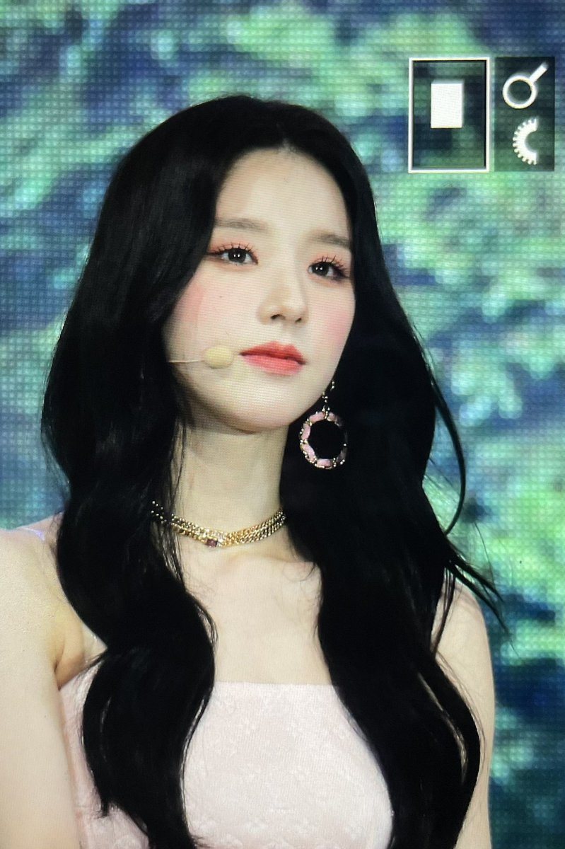 thelastdayhj's tweet photo. 220620 #이달의소녀 #LOONA #희진 #HeeJin https://t.co/Bi8Kex350G