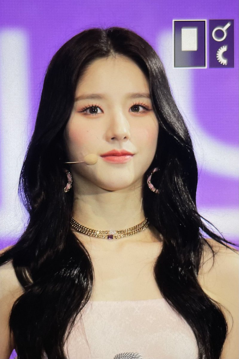 thelastdayhj's tweet photo. 220620 #이달의소녀 #LOONA #희진 #HeeJin https://t.co/Bi8Kex350G