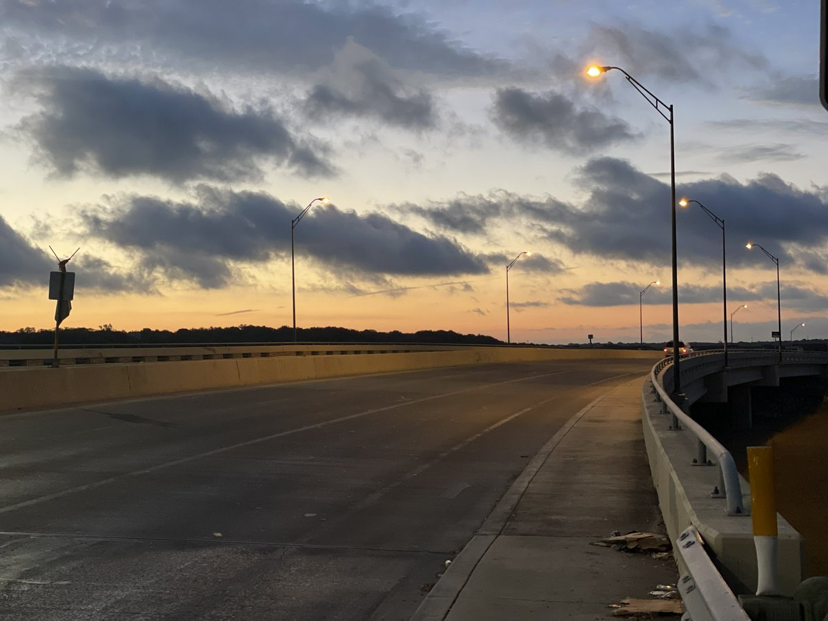 bloomer_sa's tweet photo. New day, new possibilities! #runrant #day24 https://t.co/uvzL5VaY3y