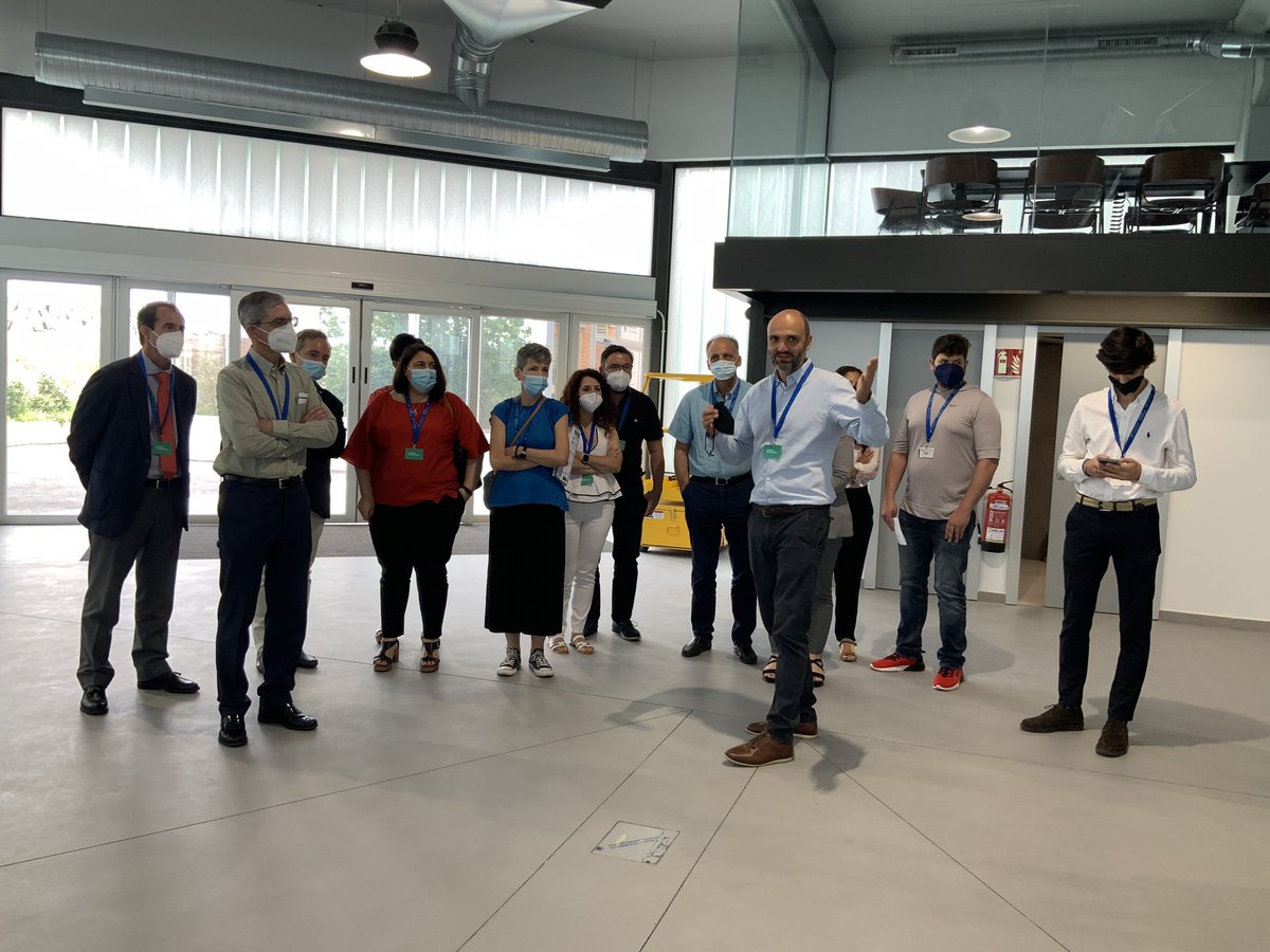 HMadronos's tweet photo. Visita a las instalaciones del #CenterforClinicalNeuroscience
#HLM
#HLMSRALAB https://t.co/fJB0pDd2wN