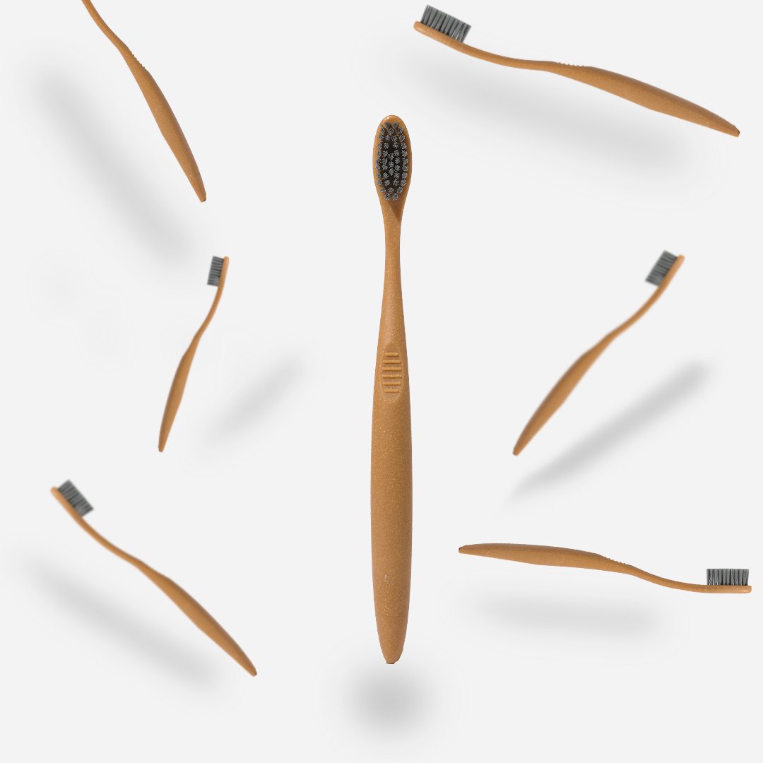 Los cepillos más revolucionarios hechos con mucho 💚 en la Comunidad Valenciana. Se fabrica íntegramente en València minimizando el impacto ambiental causado por la huella de carbono👣. Y lo mejor es que es 100% biodegradable con filamentos vegetales. 🌱
