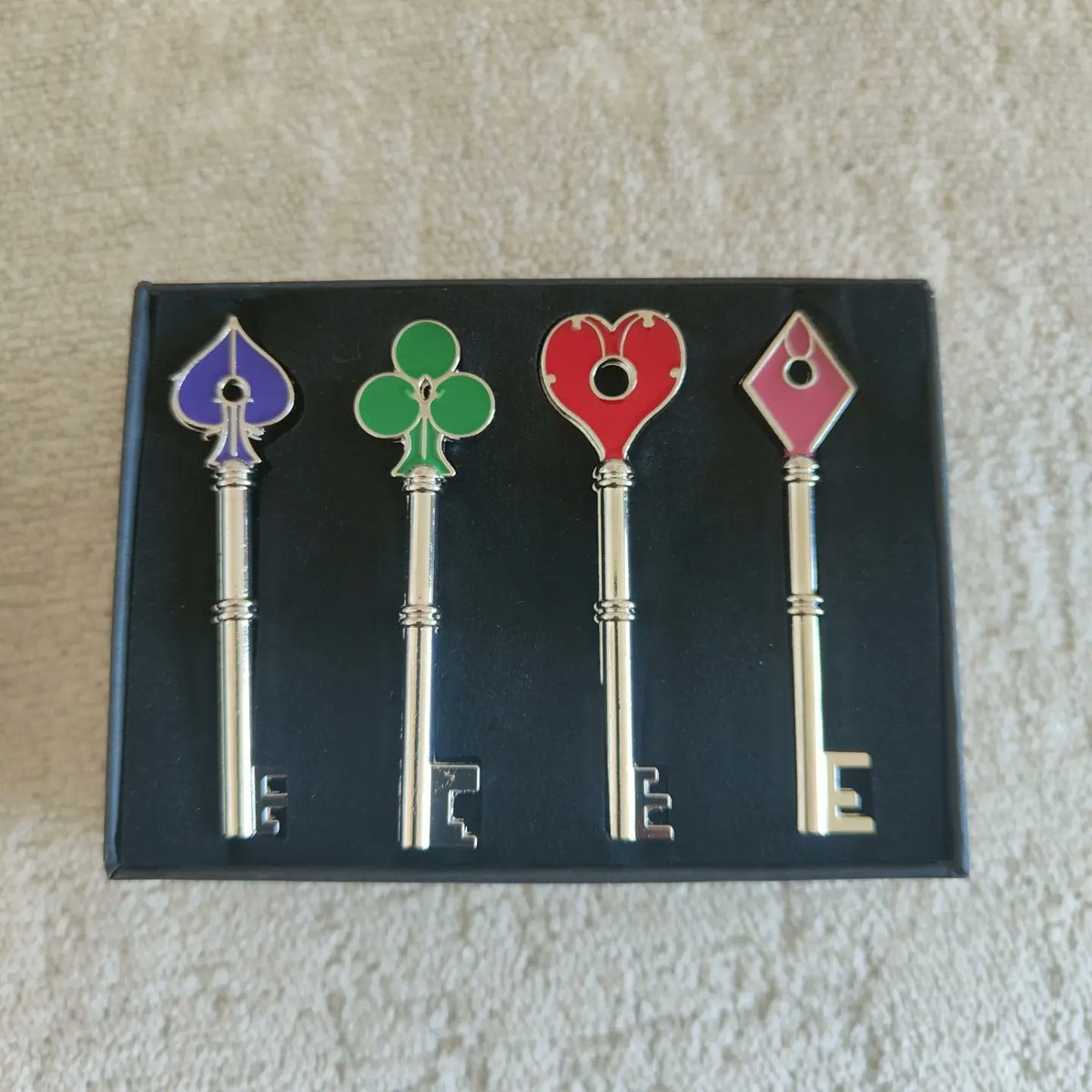 rainbow_geisha's tweet photo. Ooooo my resident evil keys arrived! My mate bought me the RPD one and I got the rest. Going to use them in the Res 2 board game! #residentevil2 #residentevil #boardgames #gamer #tabletop #res2 #keys #rpd #racooncitypolicedepartment https://t.co/Uq0PJoNs1L