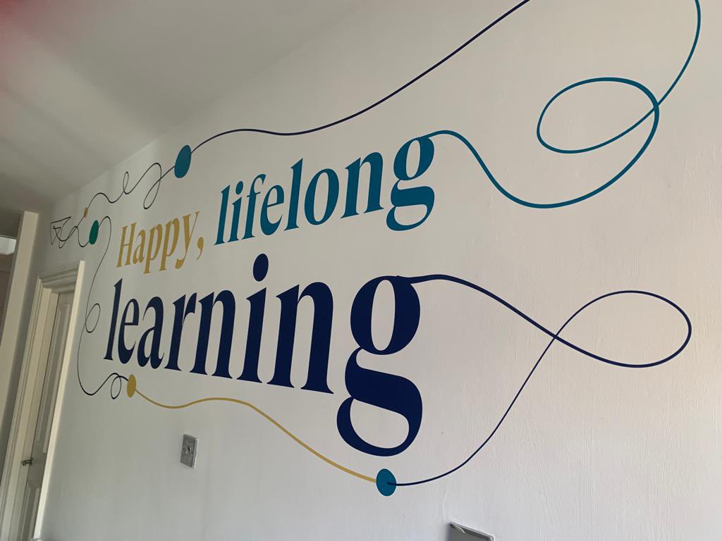 SharonBaylay's tweet photo. Today I’m in South Kensington &amp; Knightsbridge with @EnjoyEducation which I always enjoy with our focused, proactive and insightful meetings. Due to the national rail-strike 🚂 tomorrow, this will be my only day in London. I’m gonna make the most of it 👌🏻 https://t.co/I31aYfwYaR