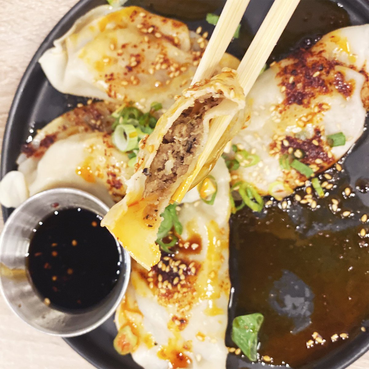 Sanne - Mitzie Mee tweet media