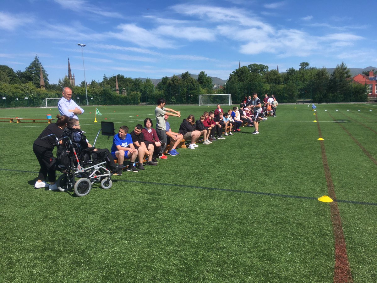 AlloaEASN's tweet photo. Fantastic effort by all at the EASN/ ASN sports day. Results and medals to follow! Thanks to @AlloaAcadPE @AlloaAcademySH @AlloaAcademy https://t.co/RdlFNpH0FY