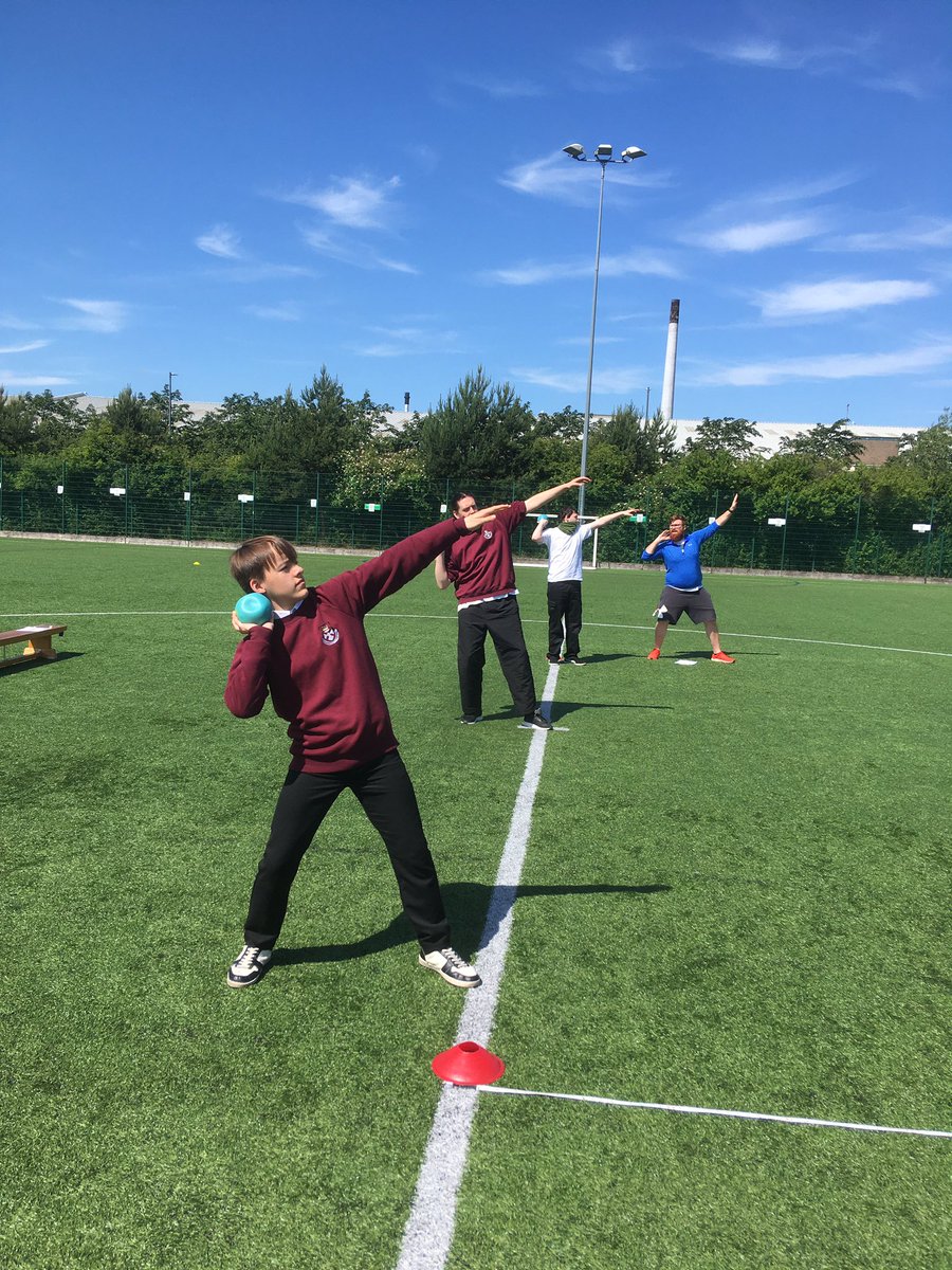 AlloaEASN's tweet photo. Fantastic effort by all at the EASN/ ASN sports day. Results and medals to follow! Thanks to @AlloaAcadPE @AlloaAcademySH @AlloaAcademy https://t.co/RdlFNpH0FY