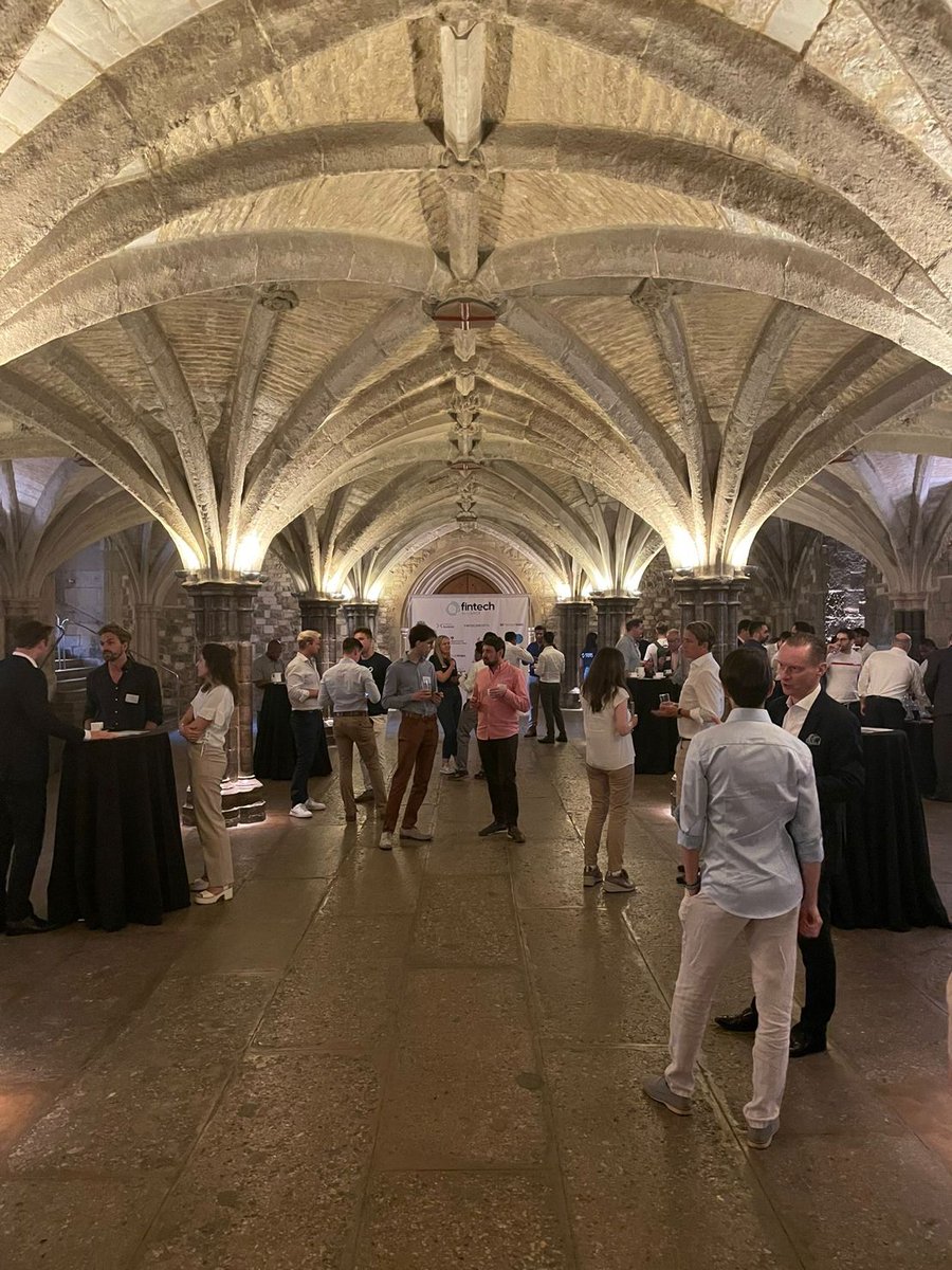 HoddleApp's tweet photo. It was an honour to be selected to pitch at Guildhall - City of London, a special thanks to @AllianceFintech, @ThistleGroup &amp; @Seedrs.

It was a pleasure meeting everyone, thanks to everyone who attended!

#fintech #london #payments #openbanking https://t.co/P2sefvT6iL