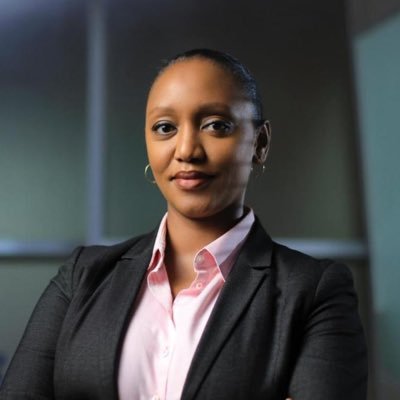 IGIHE's tweet photo. AMAKURU MASHYA 

Umuyobozi Mukuru wa RwandAir, Yvonne Manzi Makolo yatorewe kuyobora Inama y’Ubutegetsi y’Ikigo Mpuzamahanga gishinzwe ingendo zo mu Kirere (IATA). https://t.co/zcjhLbmS2I