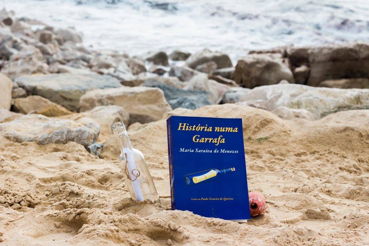 Entregas do História numa garrafa, autografado pela autora, para as leituras de Verão. Para não o deixar na mão, mais de 1000 histórias em busca de um leitor. (Encomende aqui por mp).

Fotografia: Sara Marques