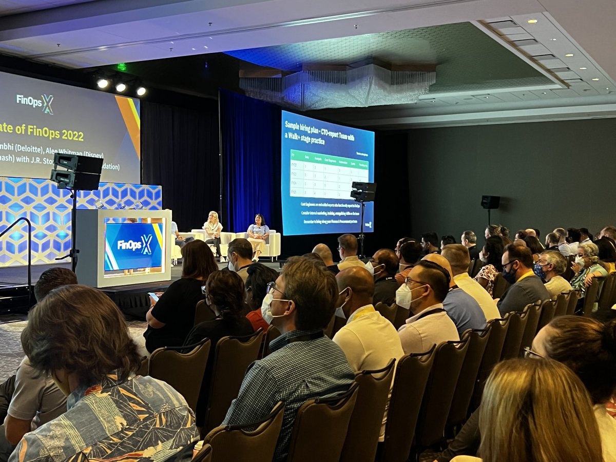 linuxfoundation's tweet photo. WOW! What a crowd at #FinOpsDay 2022! #ossummit @FinOpsFdn https://t.co/Cio0xtbIpU