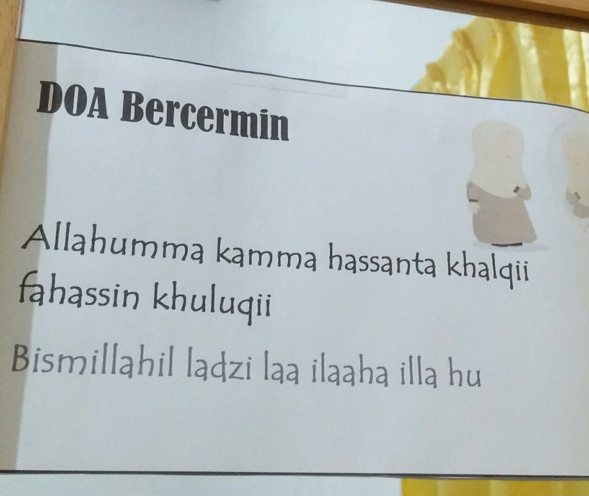 cloudyvi27's tweet photo. @ohmybeautybank dicermin aku tempel inii, biar tiap ngaca inget baca doa dulu dan biar ga suudzon sama yg aneh2 gitu takut aku😭 https://t.co/KwaVszagqd