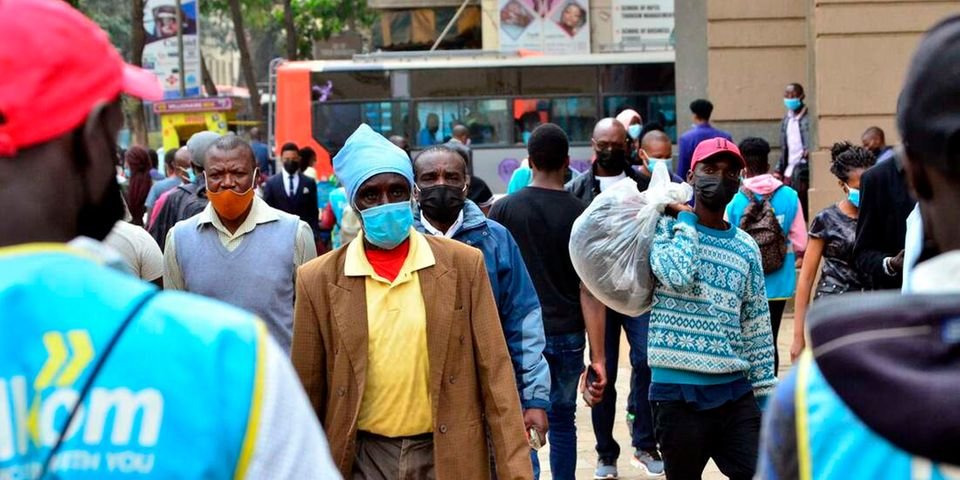 NationBreaking's tweet photo. COVID-19: CS Kagwe reinstates mandatory mask-wearing in PSVs, flights, offices, supermarkets, markets and places of worship.

https://t.co/vjUlZLt2Yy https://t.co/43zMbfnQVR