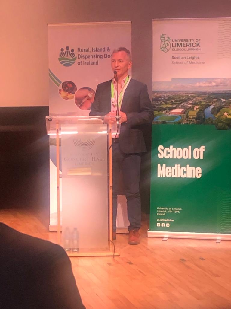 Prof ⁦<a href="/LiamGGlynn/">Liam Glynn</a>⁩ acknowledges Medisec’s sponsorship of three Conference overseas Ambassadors.

We are so proud to support this ☺️

⁦<a href="/RuralWONCA2022/">WONCA World Rural Health Conference 2022</a>⁩