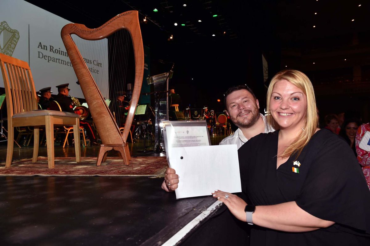 DeptJusticeIRL's tweet photo. Congratulations to our new Irish Citizens who attend this morning's Ceremony in #Killarney! 

For those of you who missed the first event, don't worry! 

You can watch the second one LIVE at 1:30pm! 🔴 👇   
https://t.co/sShR49e4oo 

☘️ Céad Míle Fáilte ☘️ #IrishCitizen2022 https://t.co/sR9tKJmSWR