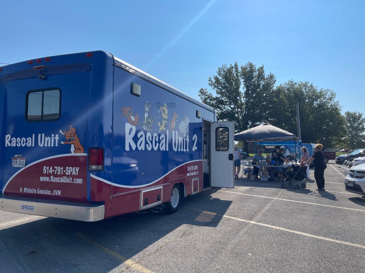 RascalCharities's tweet photo. Next HOPE clinic coming to Marysville this Sunday June 26th! Thank you to COPS for co-hosting with us, and special thanks to HOSPETS for sponsoring this clinic! https://t.co/5YLWfj5ZXV https://t.co/mtJ8DChuGj