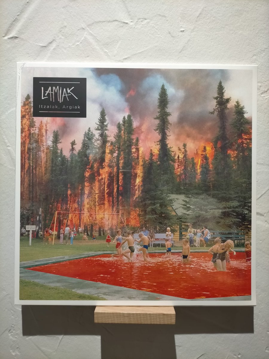 vinylora's tweet photo. #lamiak #itzalakargiak #vinylora #vinylcollection #vinylrecords #vinyljunkie #vinylcommunity #vinylstore #vitoriagasteiz #aldezaharra #lacorre #saveyourlocalrecordstore https://t.co/h0XqJvh1OP https://t.co/x663BdpjiI