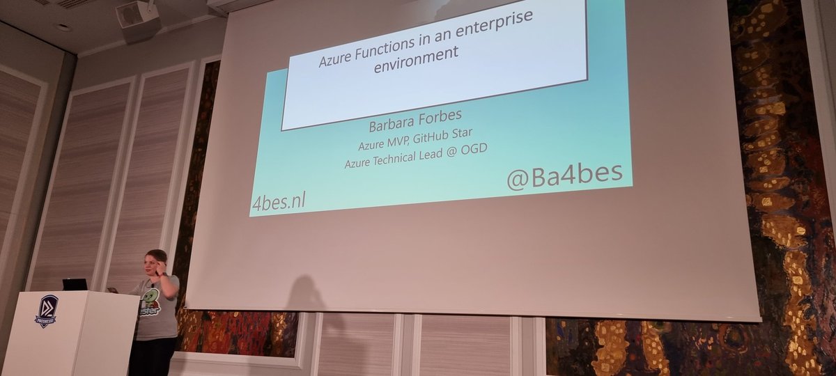 Now it's time to learn about #Azure functions from <a href="/Ba4bes/">Barbara 4bes</a> at #PSConfEU