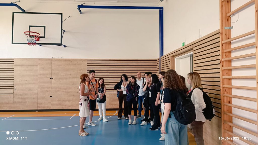 OrduARGE's tweet photo. Erasmus+Öğrenci Grup Hareketliliği için Prag'da bulunan öğrencilerimiz ders içi ve ders dışı aktivitelerde akranlariyla beraber hem öğreniyor hem eğleniyor.
#orduerasmushamlesi 
@frkkymkc 
@ulusalajans 
@mfvargeloglu 
@GozudikMusa 
@Ordu_MEM https://t.co/jYakKt8WQJ