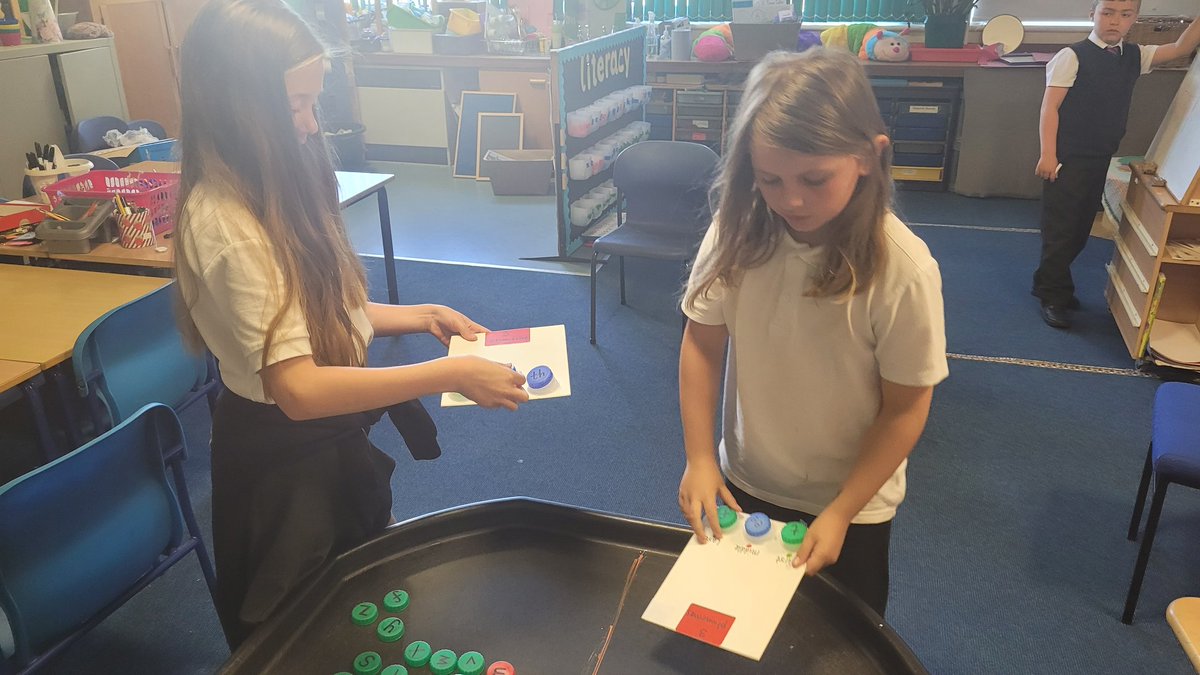 Mrs Tulloch tweet media