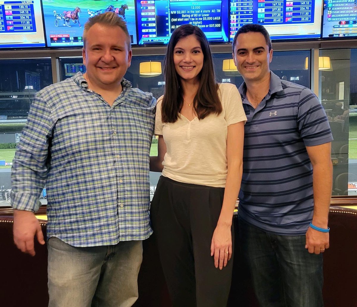 PLeonardNYDN's tweet photo. What an amazing night I had Friday at @TheMeadowlands. Honored to represent &amp; help @goldenlightsorg in a small way. Congrats to @mariacmarino &amp; @RebeccaHaarlow on their big wins. Video of my tight 2nd place finish is on IG >>> https://t.co/pRYFXmYTm6 https://t.co/044QsfU6JR