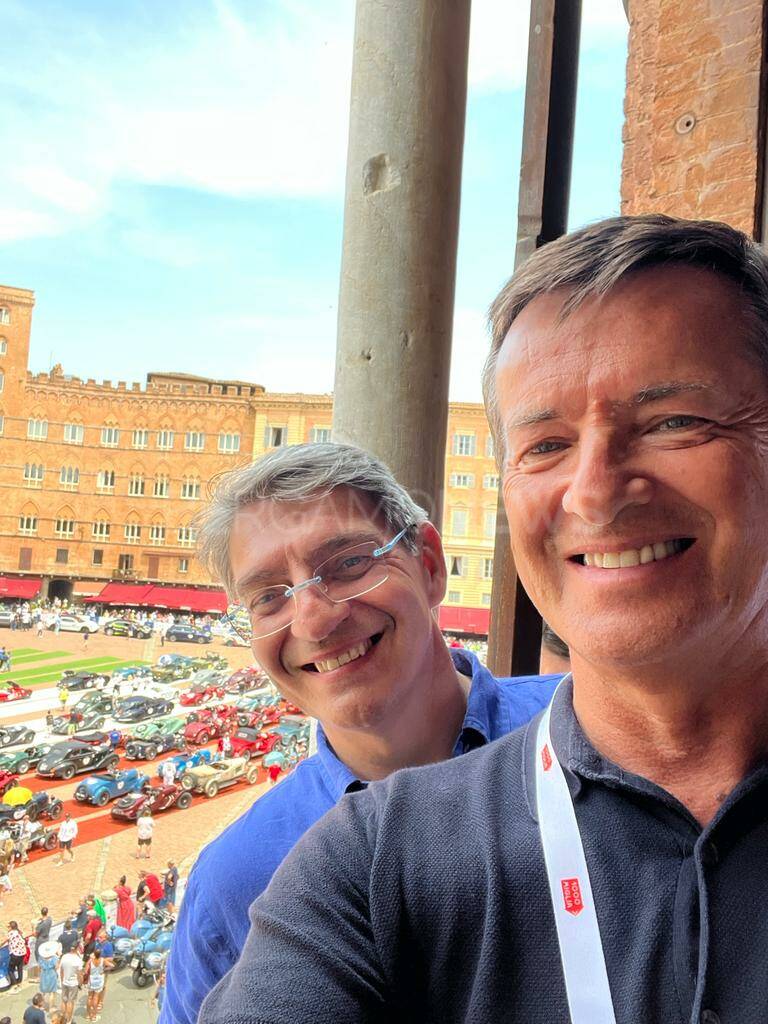 zazoomblog's tweet image. Dopo la Mille Miglia macchie d’olio sul nuovo Sentierone idrospazzola in azione - #Mille #Miglia #macchie #d’olio #nuovo zazoom.it/2022-06-20/dop…