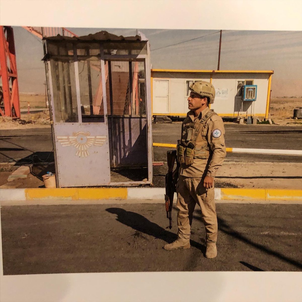 LoysdeP's tweet photo. Une belle #expo photo de #MathieuPernot "La ruine de sa demeure" sur son parcours entre #Liban et #Irak ! Heureux d’avoir pu l’aider durant son déplacement à #Karamless et #Mossoul @FondationHCB https://t.co/shIllj7K99