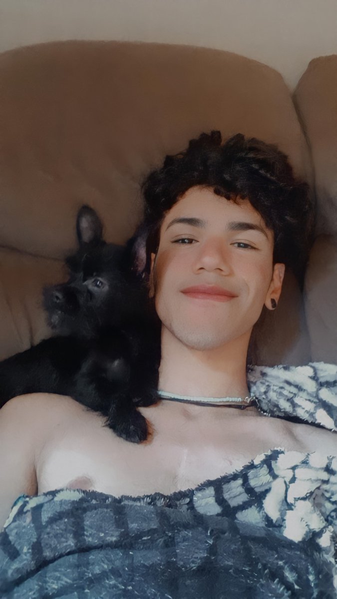 DECKENIS's tweet photo. Eu sempre vou estar ao seu lado, sempre 💖✨🐩 https://t.co/1qDABc8RNy