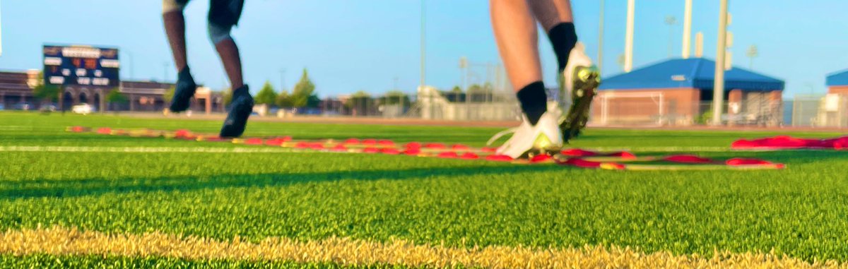 Coach_Herbst's tweet photo. Day 9
Beautiful Sunrise for Outdoor Agility!
⚽️🎾🏀🏐🏈⚾️🥎🤼♀️🏊♂️🤽♀️
#CampsatRanch22
#SpreadtheBlue
#AEF https://t.co/dGCialApJW