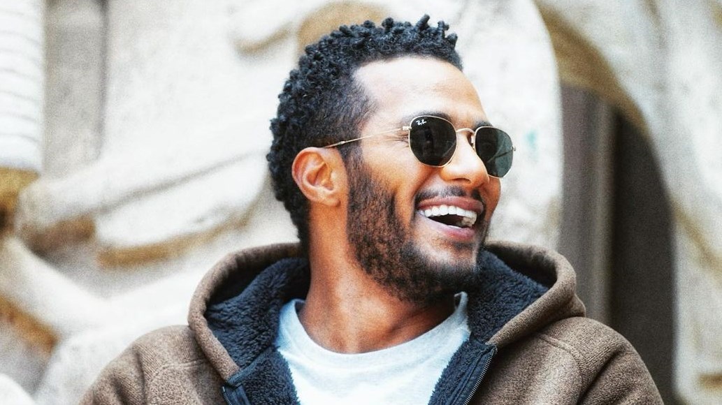 علشان كده بنكرهك ونكره اللي بيحبك انت سرطان دمرت جيل بأكمله ربنا ينتقم منك انت وكل اللي زيك 

#جامعه_المنصوره