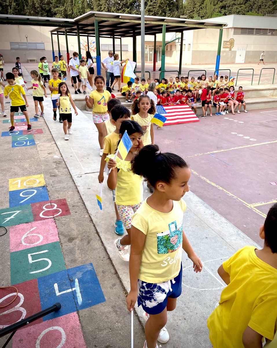 CEIP José Moreno Villa (@ceip_jmvilla) on Twitter photo Acto Inaugural "MoViOlimpiadas 2022"
Muchísimas gracias a Alberto Robles de <a href="/arcoclubmalaka/">Arco Club Malaka</a> presencia y a Tomás Fernández, Javier Troyano y Alberto Martín del Club Atletismo Málaga. Todo un lujo contar con vuestra colaboración!!
@educacionenmlg <a href="/Malagaconvive/">Gabinete Convivencia e Igualdad</a> Acto Inaugural "MoViOlimpiadas 2022"
Muchísimas gracias a Alberto Robles de <a href="/arcoclubmalaka/">Arco Club Malaka</a> presencia y a Tomás Fernández, Javier Troyano y Alberto Martín del Club Atletismo Málaga. Todo un lujo contar con vuestra colaboración!!
@educacionenmlg <a href="/Malagaconvive/">Gabinete Convivencia e Igualdad</a>