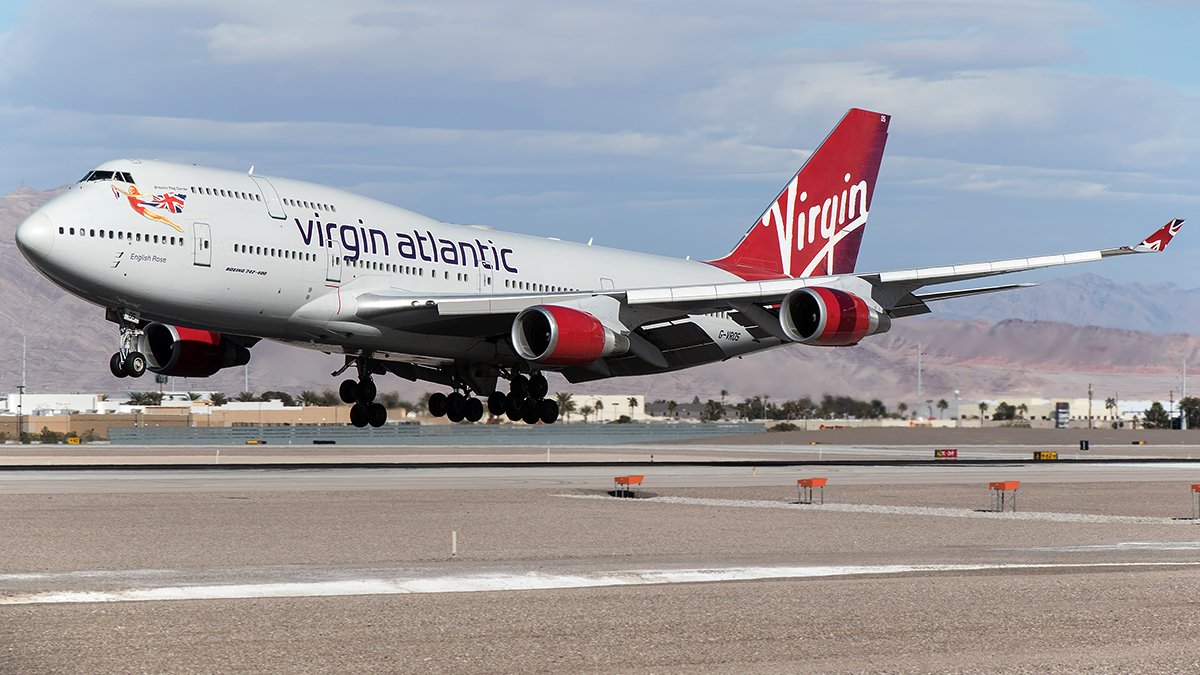 747GVROS's tweet photo. While I'm resting here at MZJ I spend a lot of time searching for pictures of #B747 to 'like'. A great find is this fabulous photo of me at LAS ©️ Charles Cunliffe taken back in February 2018. Hit me with more pictures of queens..any age, any livery #virginatlantic #qots ✈️😍 https://t.co/lnpeDvlyVA