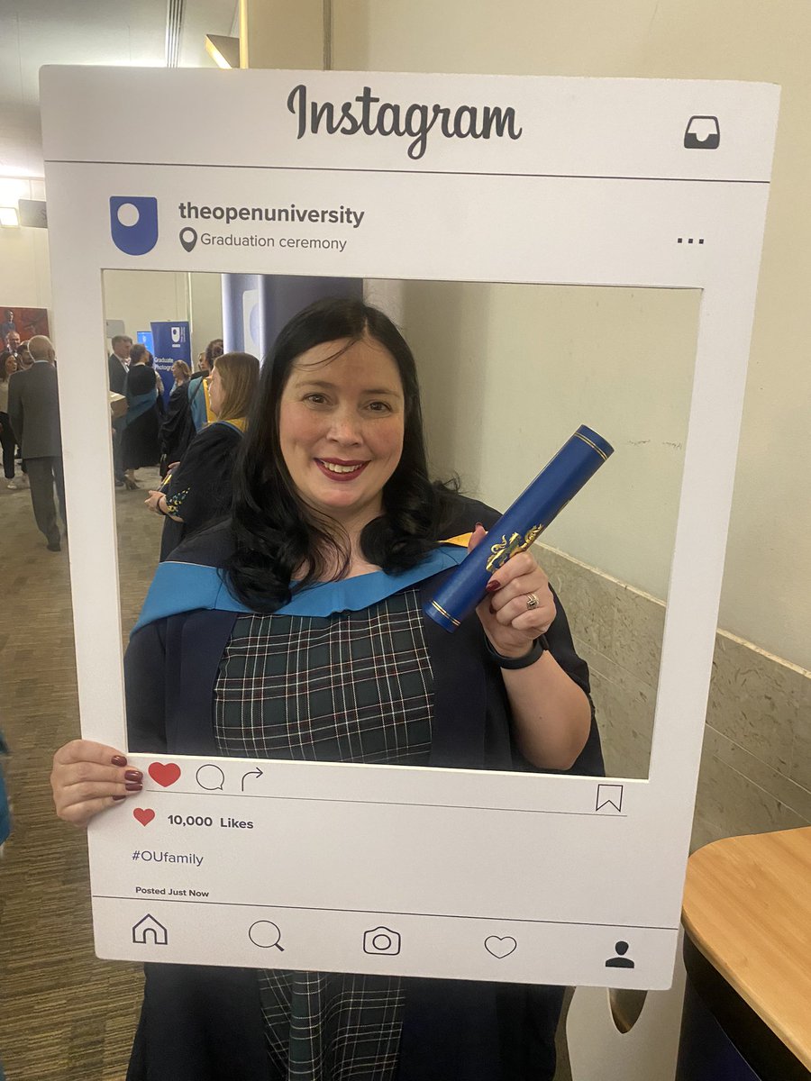 hollykscot's tweet photo. Graduation! Holly LLB! Amazing day. Thanks@to everyone who made it possible. #OUfamily #OpenUniversity https://t.co/bIF1khPdeb