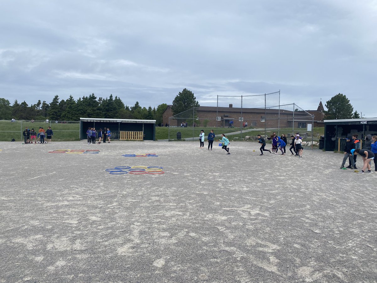 Sports day is in full swing <a href="/VillanovaSchool/">Villanova Jr. High</a>🎉👏🏻 <a href="/VJH_PE/">VJH_PE</a>