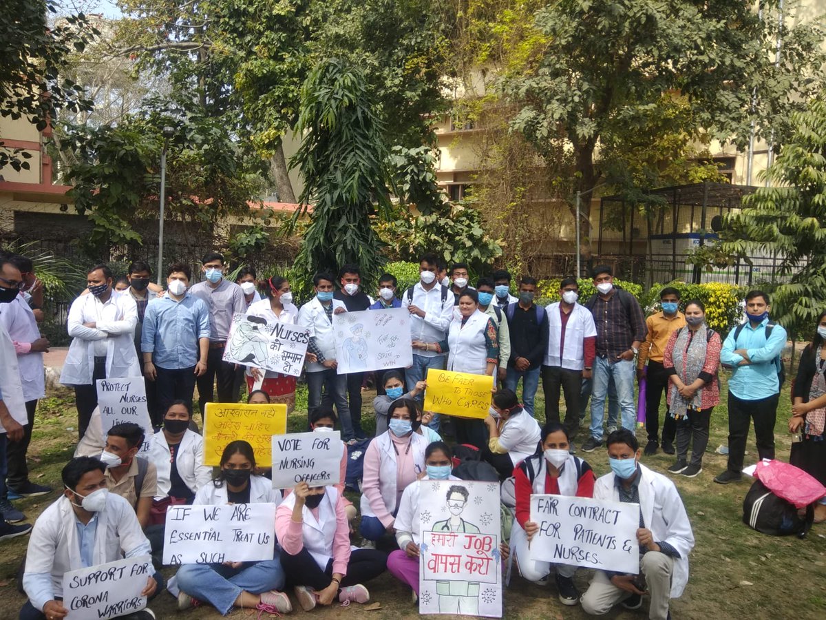 dahiyajyoti860's tweet photo. @AamAadmiParty @ArvindKejriwal @BhagwantMann @SarpanchGurmail Are sir kbhi to delhi mai rha kro Punjab k pass h unka cm 
Delhi mai covid warriors (nursing Officers) pichle 3 .5 month se apse apni job ki or apne sath hue injustice ki baat kr rhe h apko or apki sarkar ko hmari smasya ku dikhai ni deti @CMODelhi @PMOIndia @rashtrapatibhvn https://t.co/wTIdZfPcYb